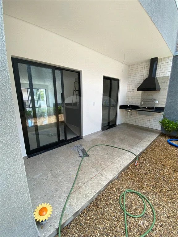 Casa à venda com 3 suítes em Chácara Roselândia, Cotia, SP