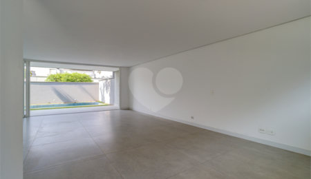 Casa à venda com 4 suítes no condomínio Jamestown, São Paulo - SP
