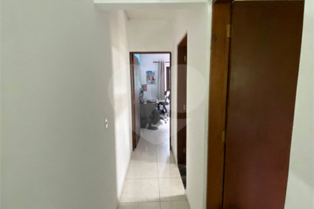 Sobrado à venda com 4 quartos em Jardim Santa Luzia de Poa, Itaquaquecetuba, SP