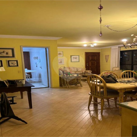 Apartamento à venda com 3 quartos, sendo 1 suíte,  em Jardim das Acácias, São Paulo, SP