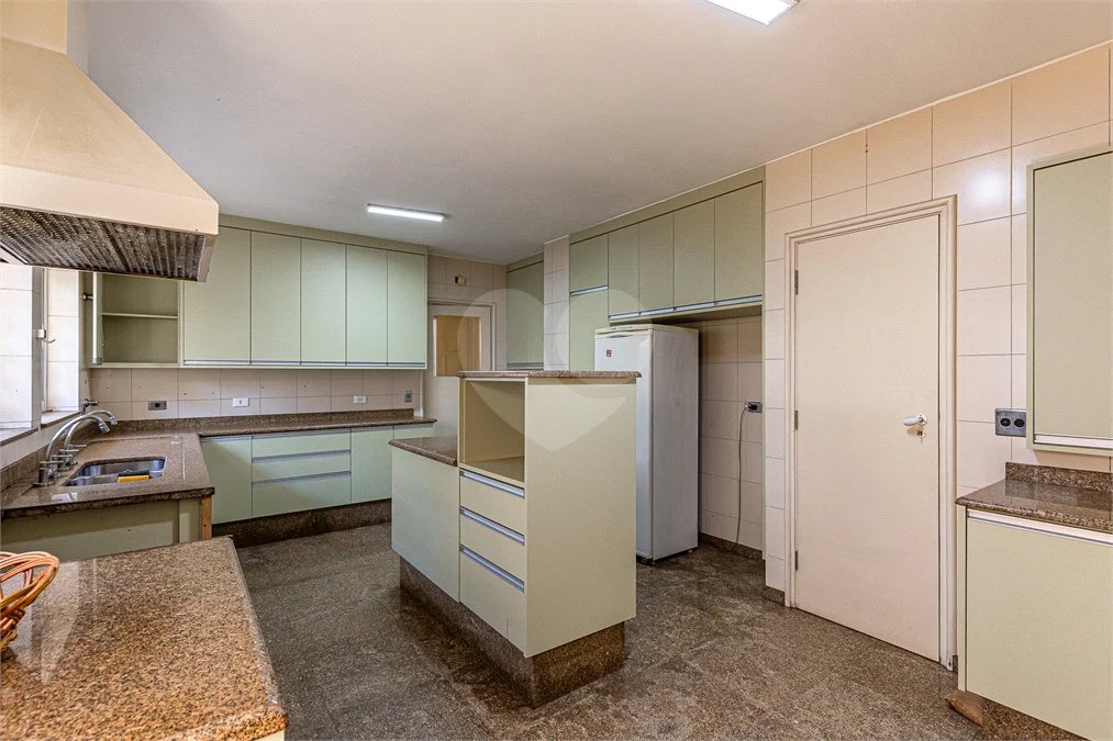 Casa Térrea à venda com 4 suítes em Brooklin Velho, São Paulo, SP