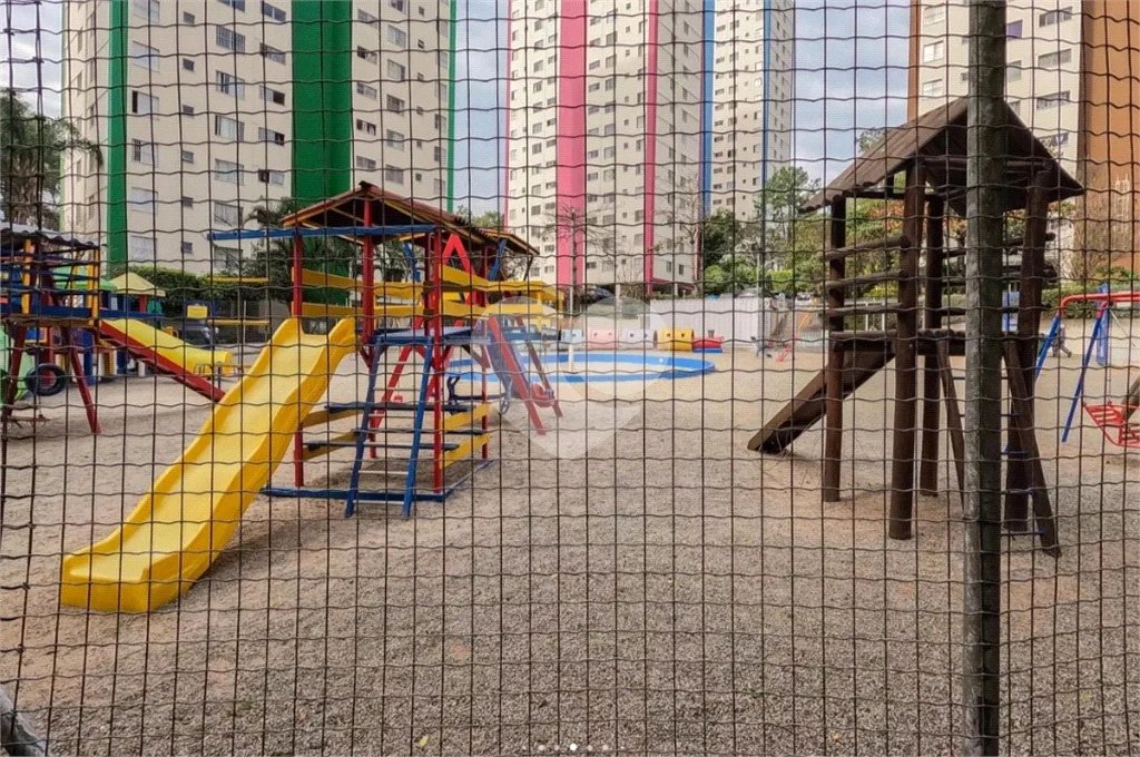 Apartamento à venda com 2 quartos em Jardim Peri, São Paulo, SP