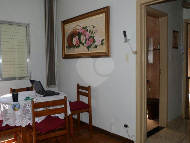 Apartamento à venda com 2 quartos, sendo 1 suíte,  em Itararé, São Vicente, SP