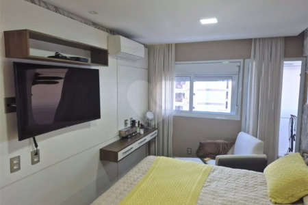 Apartamento à venda com 4 quartos, sendo 3 suítes, em Água Fria, São Paulo, SP