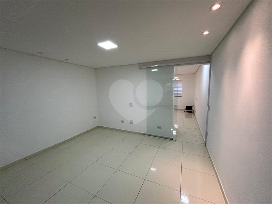 Casa de Vila para alugar com 4 suítes em Vila Romana, São Paulo, SP
