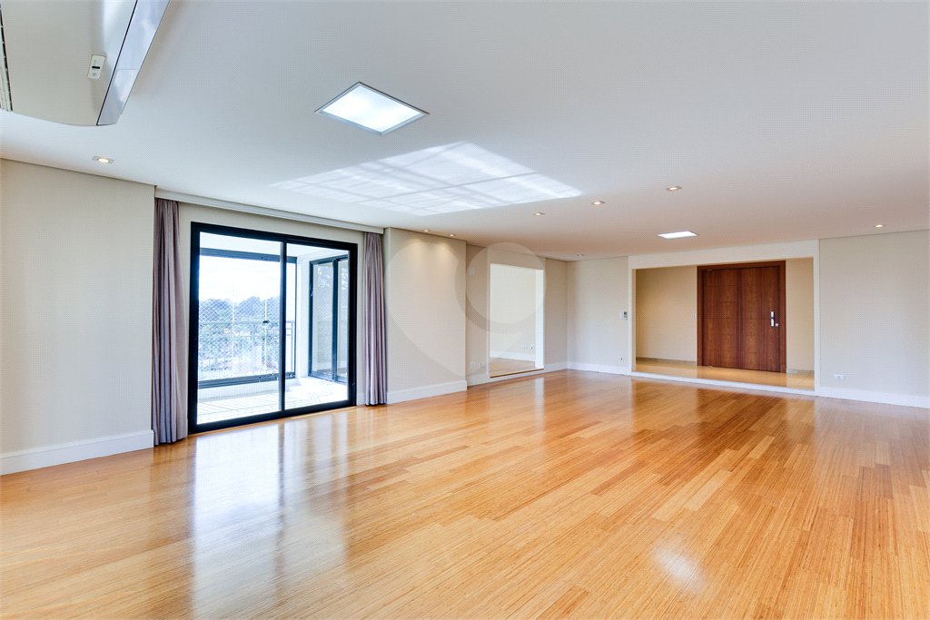Apartamento para alugar com 4 suítes em Santo Amaro, São Paulo, SP