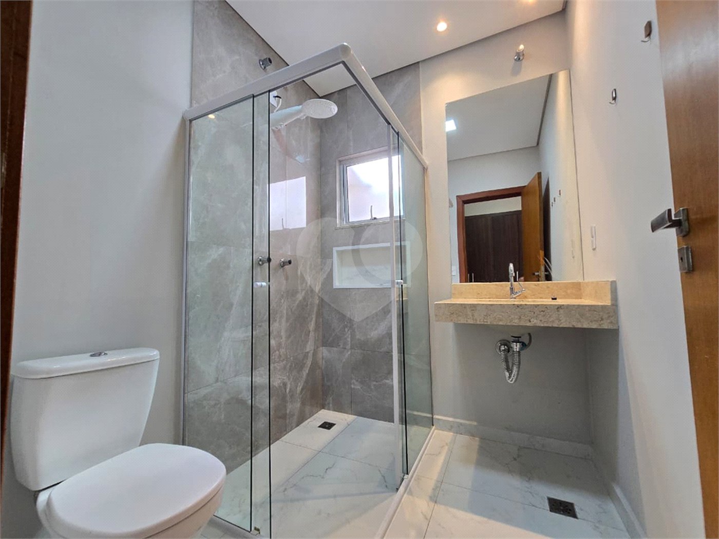 Casa para alugar com 3 quartos, sendo 1 suíte,  em Vila Rosa, Itapetininga, SP