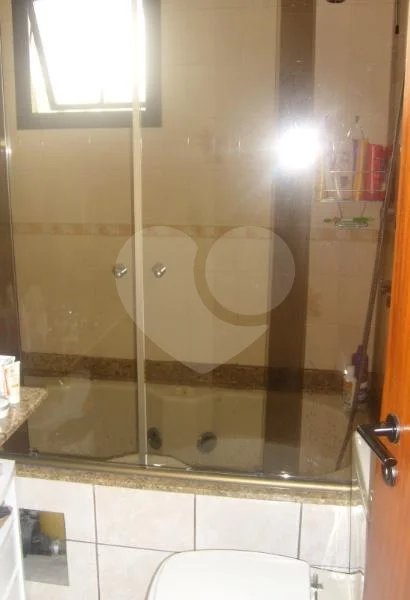 Apartartamento próximo ao Mertrô com 3 quartos