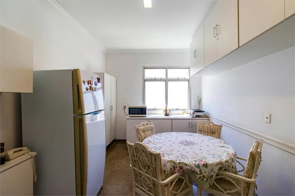 Apartamento à venda com 4 quartos, sendo 2 suítes, em Real Parque, São Paulo, SP