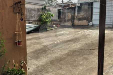 Casa à venda com 4 quartos, sendo 1 suíte, no Centro, Mairinque, SP