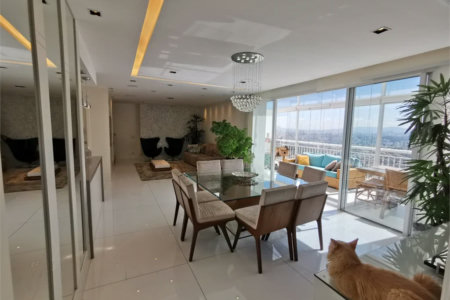 Apartamento à venda com 3 suítes em Jardim Monte Kemel, São Paulo, SP