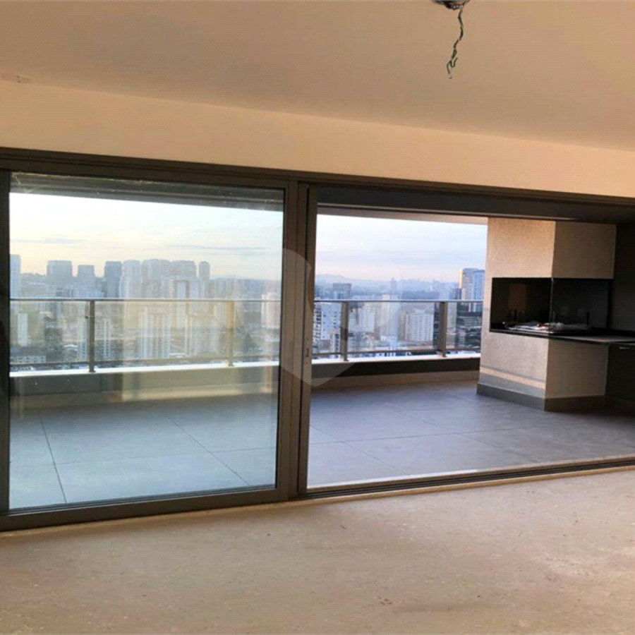 Apartamento à venda com 3 suítes em Cidade Monções, São Paulo, SP