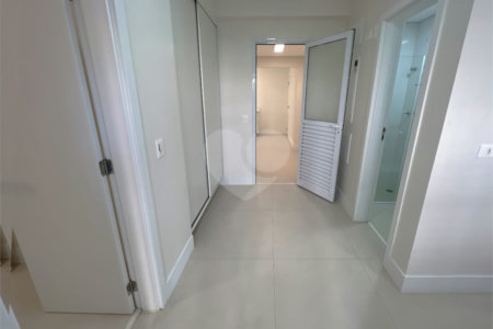 Apartamento à venda com 3 suítes em Vila Romana, São Paulo, SP