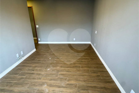 Casa à venda com 5 quartos, sendo 4 suítes, no condomínio Grand Park, Rio de Janeiro - RJ