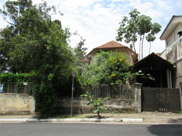 Sobrado à venda com 3 quartos em Tremembé, São Paulo, SP