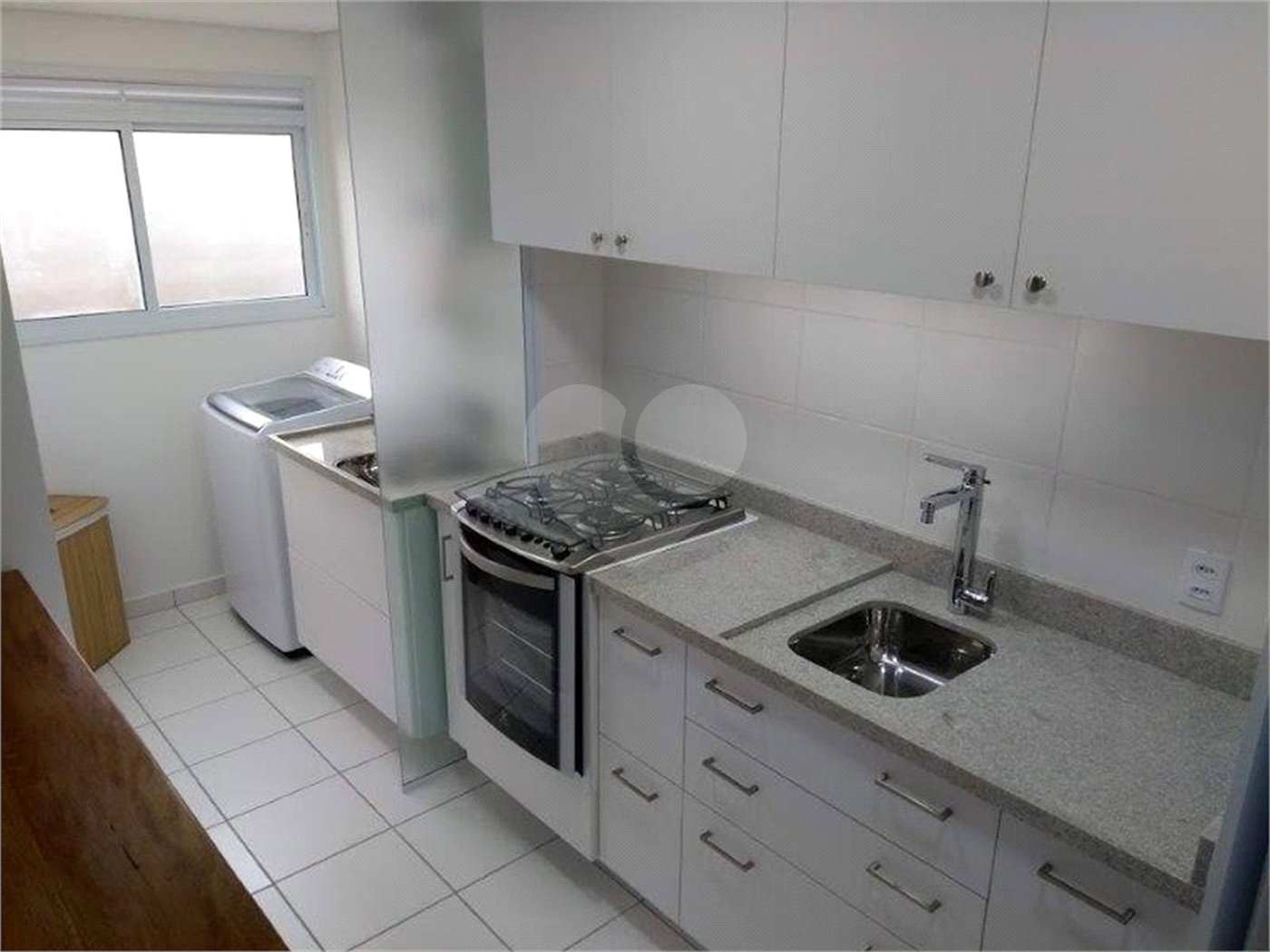 Apartamento à venda com 2 quartos, sendo 1 suíte, em Gramado, Cotia, SP