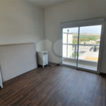 Casa à venda com 3 quartos, sendo 1 suíte, no condomínio Figueira Garden, Atibaia - SP