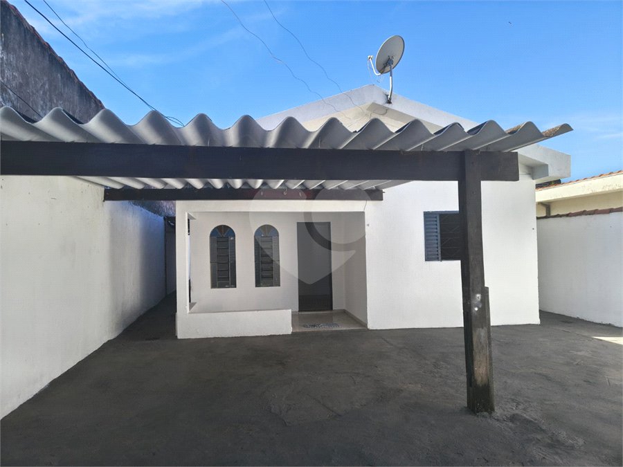 CASA AMPLA COM QUINTAL E GARAGEM PARA 4 CARROS | R$ 244.680,00 | NÃO PERCA ESSA OPORTUNIDADE!