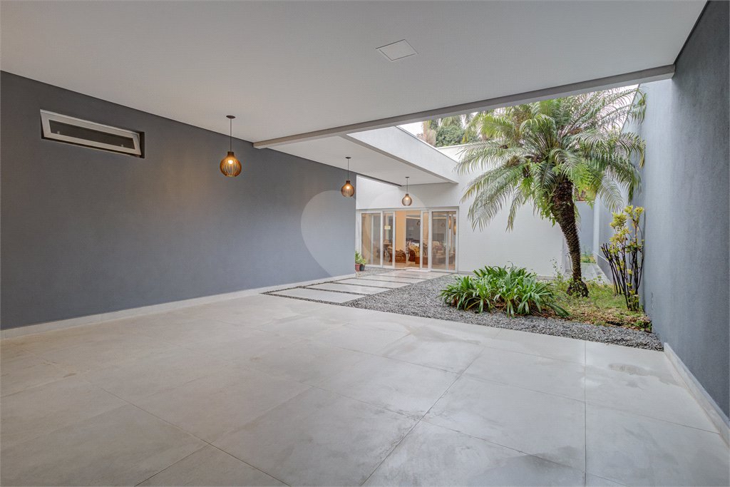 Casa Térrea à venda com 4 suítes em Alto da Boa Vista, São Paulo, SP