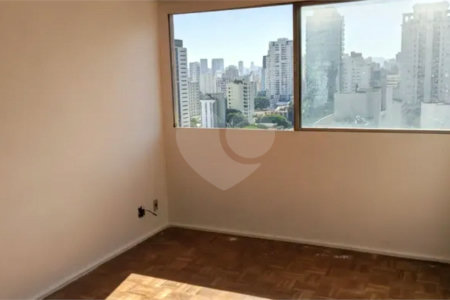 Apartamento à venda com 4 quartos, sendo 1 suíte, em Vila Olímpia, São Paulo, SP