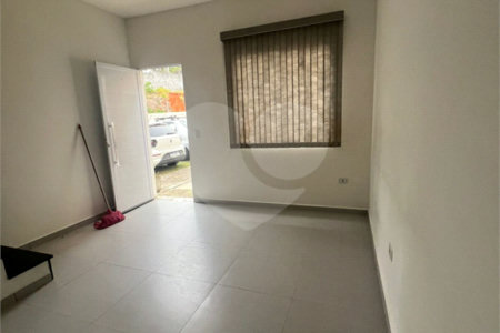 Casa à venda com 2 quartos, sendo 1 suíte,  no condomínio Pitangueiras, Mogi das Cruzes - SP