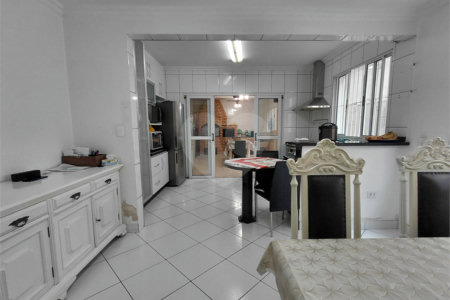 Casa à venda com 3 quartos, sendo 1 suíte, em Vila Ipojuca, São Paulo, SP