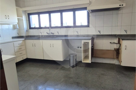 Apartamento à venda ou para alugar com 3 quartos, sendo 2 suítes, em Vila Romana, São Paulo, SP
