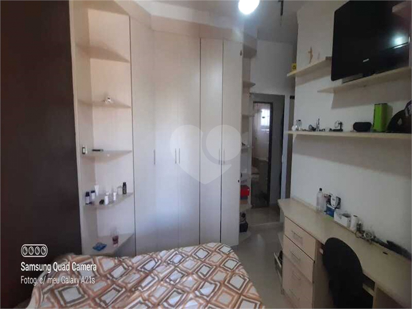 Casa à venda com 4 suítes no condomínio Residencial Vale das Laranjeiras, Indaiatuba - SP
