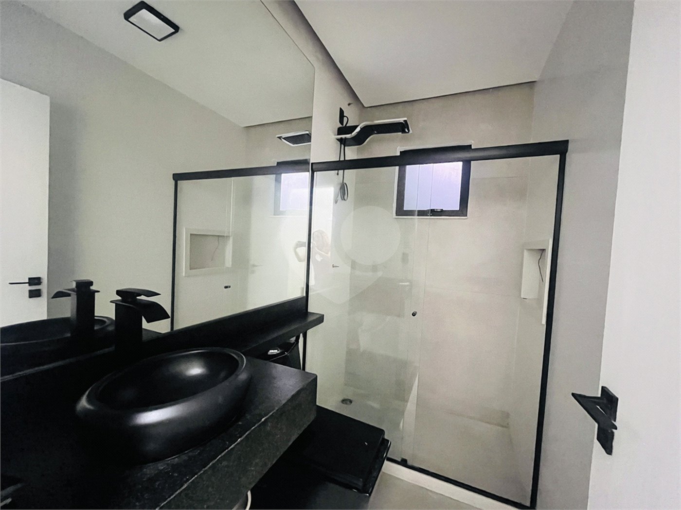 Casa à venda com 3 quartos, sendo 1 suíte, no condomínio Vale dos Sonhos 2, Rio de Janeiro - RJ
