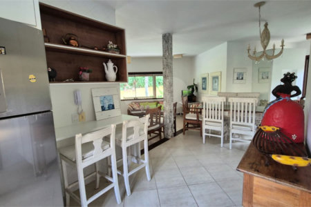 Casa à venda com 5 quartos, sendo 4 suítes,  em Geribá, Armação dos Búzios, RJ