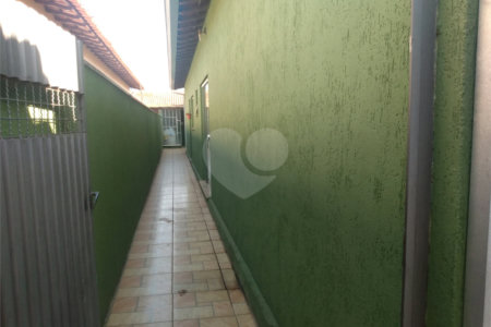 Casa à venda com 2 quartos em Vila Aurora, Itapetininga, SP
