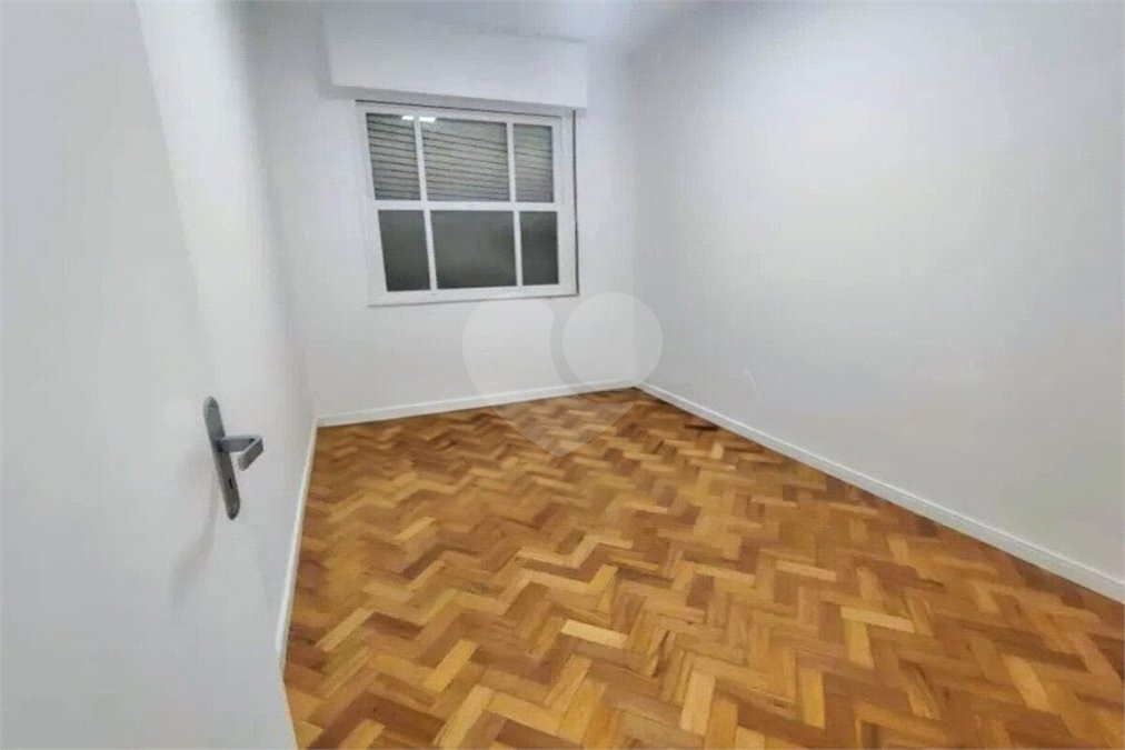 Apartamento à venda com 3 quartos, sendo 1 suíte,  em Copacabana, Rio de Janeiro, RJ