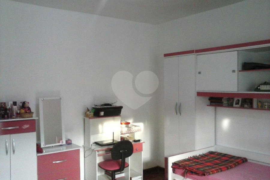 Sobrado à venda com 3 quartos em Tremembé, São Paulo, SP