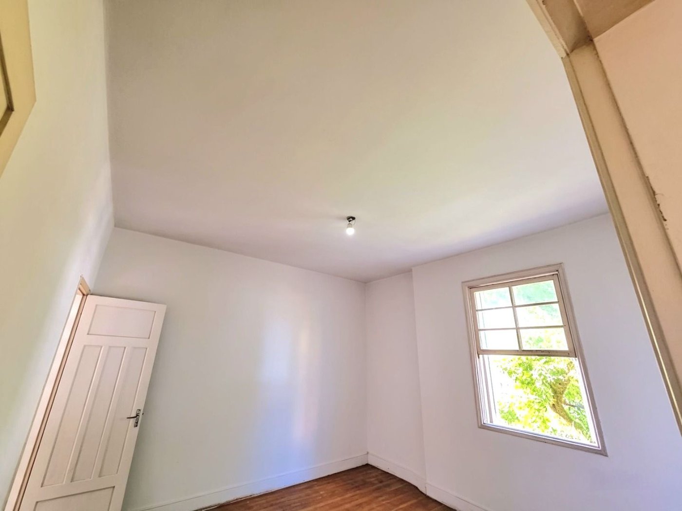 Casa com 3 dormitórios à venda, 119 m² por R$ 689.000,00 - Pompéia - Santos/SP