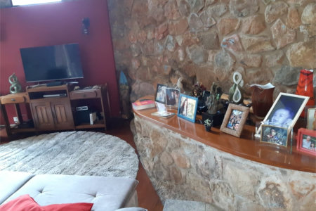 Casa à venda com 4 quartos, sendo 1 suíte, no condomínio Clube da Montanha, Atibaia - SP