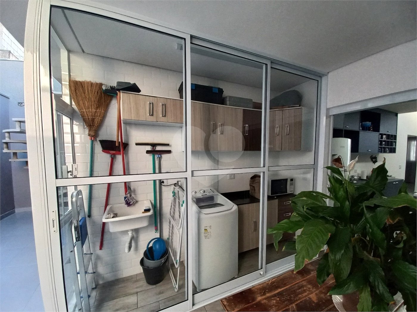 Casa à venda com 2 quartos, sendo 1 suíte, no condomínio Horto Florestal Villagio, Sorocaba - SP