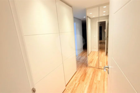Apartamento à venda com 4 suítes em Santana, São Paulo, SP