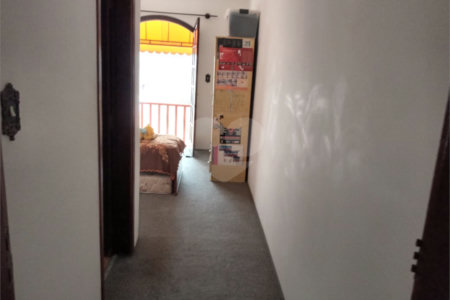 Sobrado à venda com 3 suítes em Vila Lavínia, Mogi das Cruzes, SP