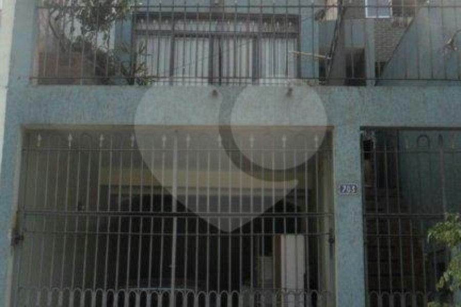 Sobrado à venda com 3 quartos em Jardim Peri, São Paulo, SP