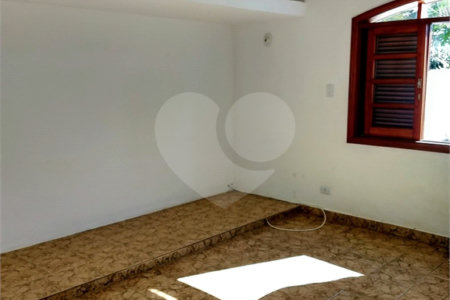Sobrado à venda com 5 quartos, sendo 1 suíte, em Vila Esperia Ou Giglio, Atibaia, SP