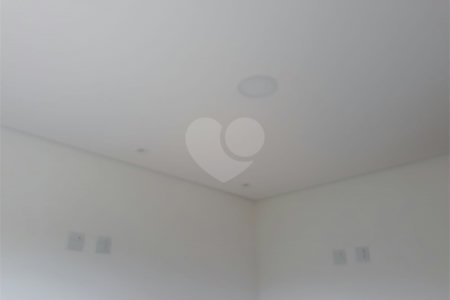 Sobrado à venda com 3 quartos, sendo 1 suíte, em Jardim Vitória, Mairinque, SP
