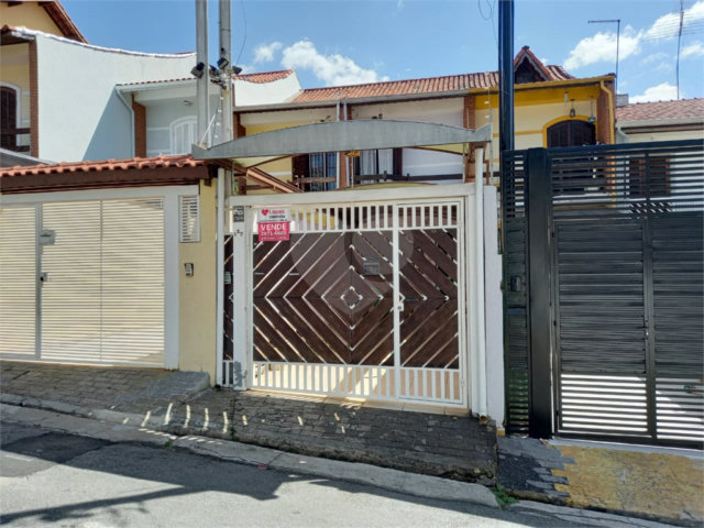 Sobrado à venda com 2 quartos em Tremembé, São Paulo, SP