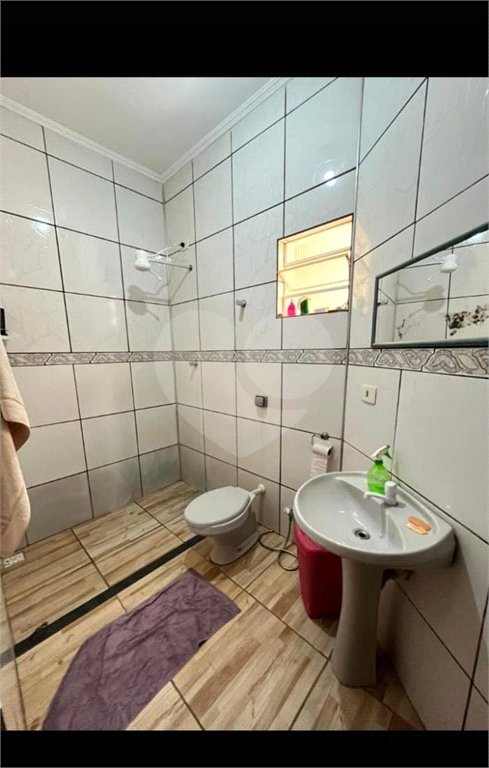 Casa à venda com 5 quartos, sendo 3 suítes,  em Jardim Novo Aeroporto, Três Lagoas, MS