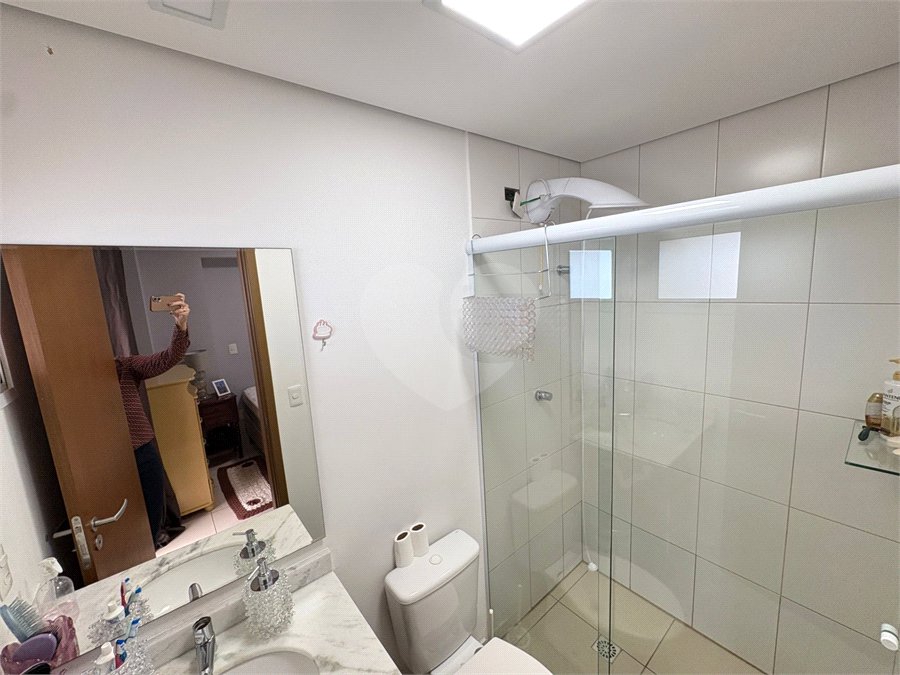 Apartamento à venda com 2 quartos, sendo 1 suíte,  em Boqueirão, Praia Grande, SP