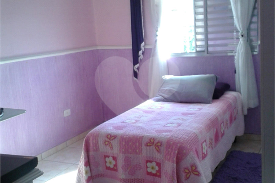 Sobrado à venda com 3 quartos em Tremembé, São Paulo, SP