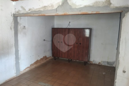 Casa à venda com 2 quartos, sendo 1 suíte, no Centro, Jarinu, SP