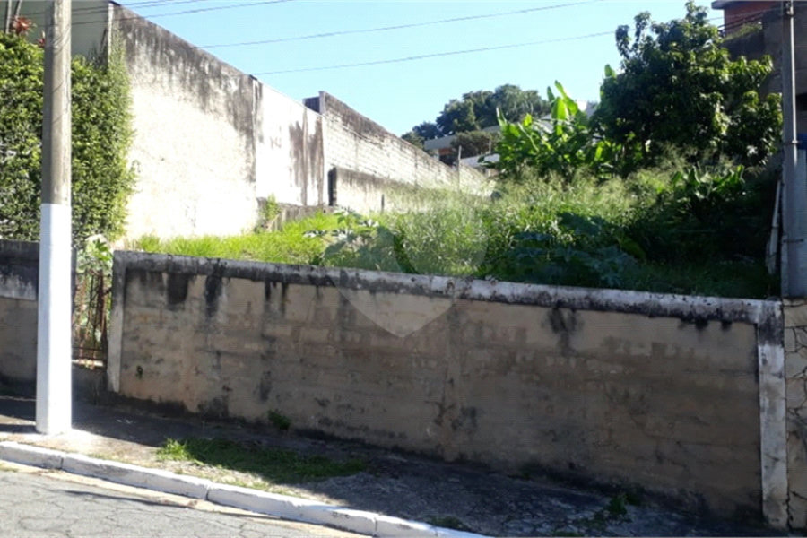 Terreno à venda em Jardim Peri, São Paulo, SP