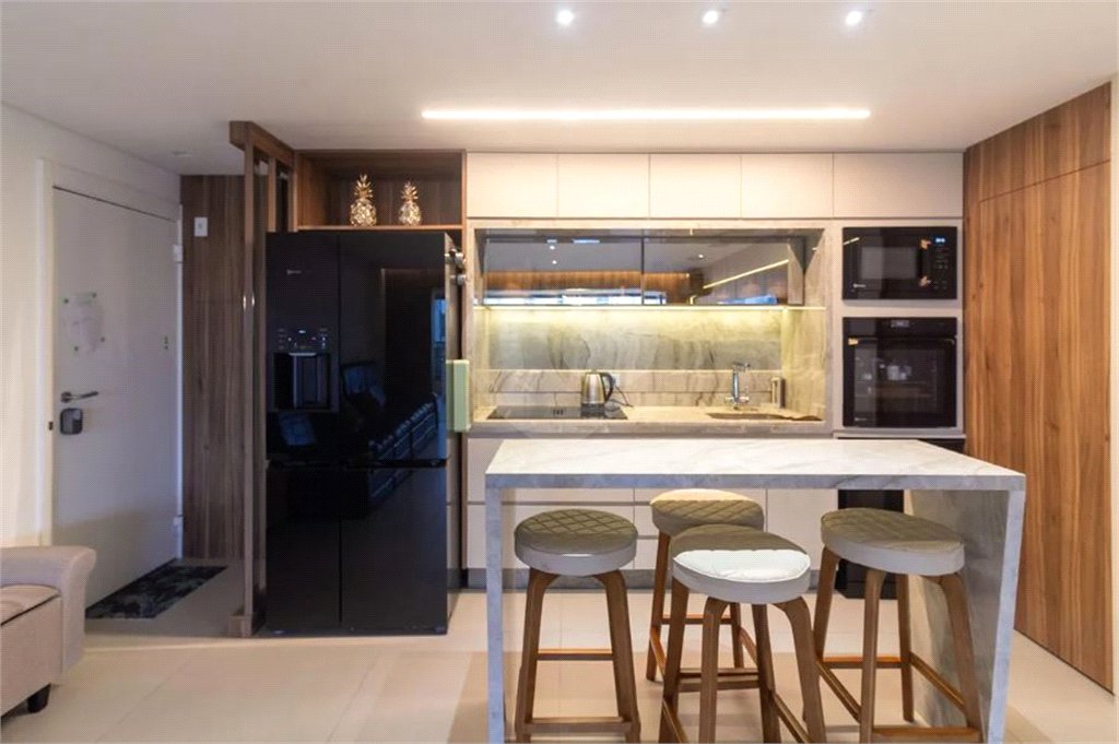 Apartamento à venda com 3 suítes em Campo Grande, São Paulo, SP