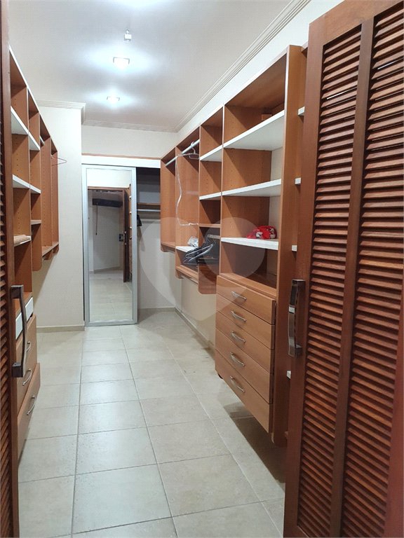 Casa à venda com 4 suítes em Serra da Cantareira, Mairiporã, SP
