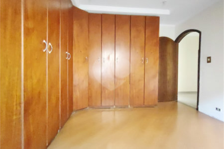 Casa à venda com 3 quartos, sendo 1 suíte, em Vila Mazzei, São Paulo, SP